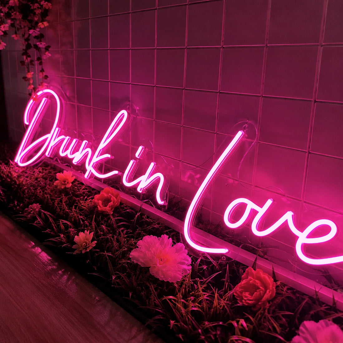 Drunk In Love LED Neon Sign – Romantic Pink Wall Decor Ligh